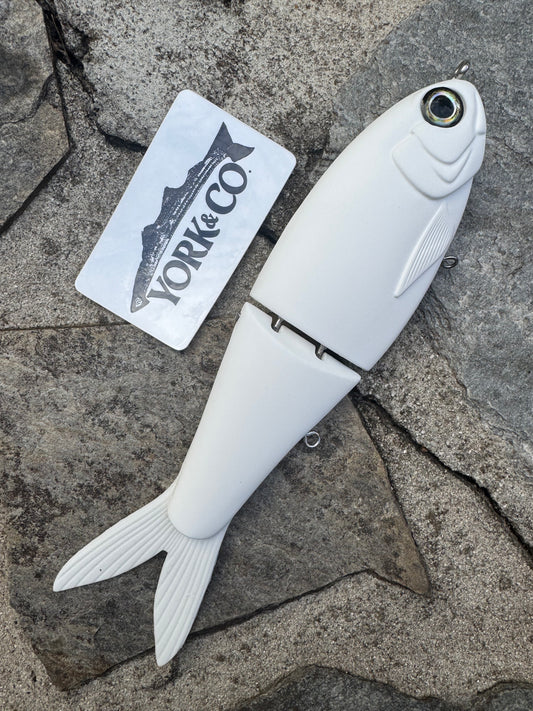 York Casting Co. 9.5”
4oz Slow Sinking Glide - Resin- Price includes Custom Paint