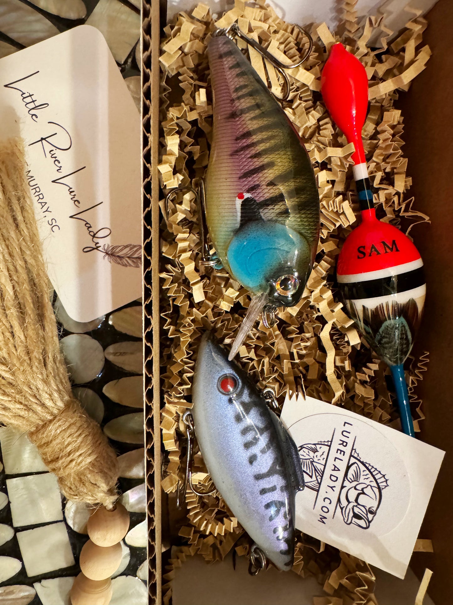 Customizable Bass Fishing Gift Box (directions below)